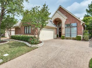 209 Edgestone Dr, Irving, TX 75063