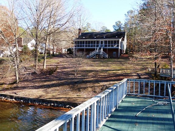 3rd image of 183 Cross Creek Ct