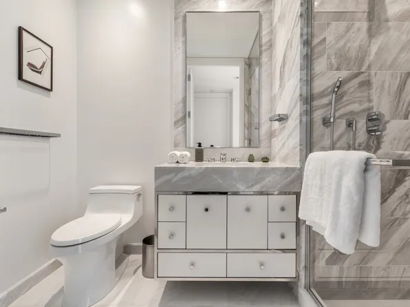 138 East 50th Street image 4 of 19