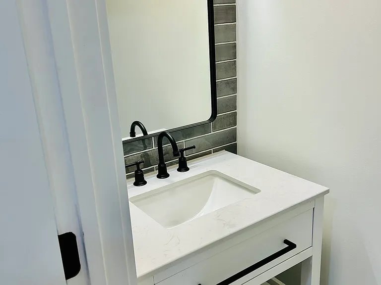3123 Colonial Way #H — Photo 3