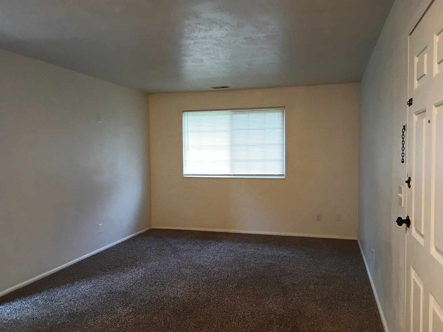2 bed, $1,500 — Photo 4
