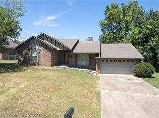 101 Alpha Cir, Roland, OK 74954