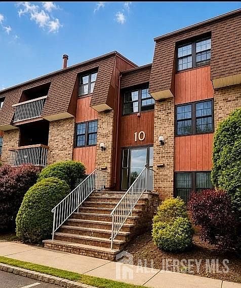 1st image of 110 Keystone Ct