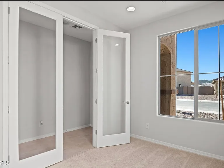 32325 N Vernal Ln — Photo 4
