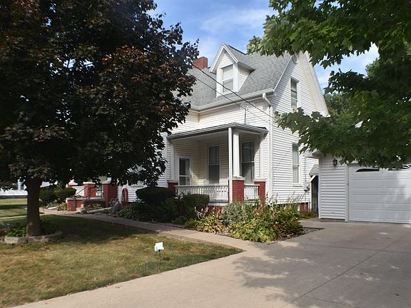 3rd image of 203 S Illinois St
