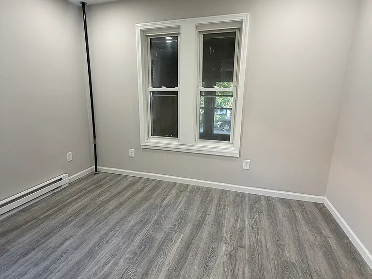179 Sargeant St #1 — Photo 5