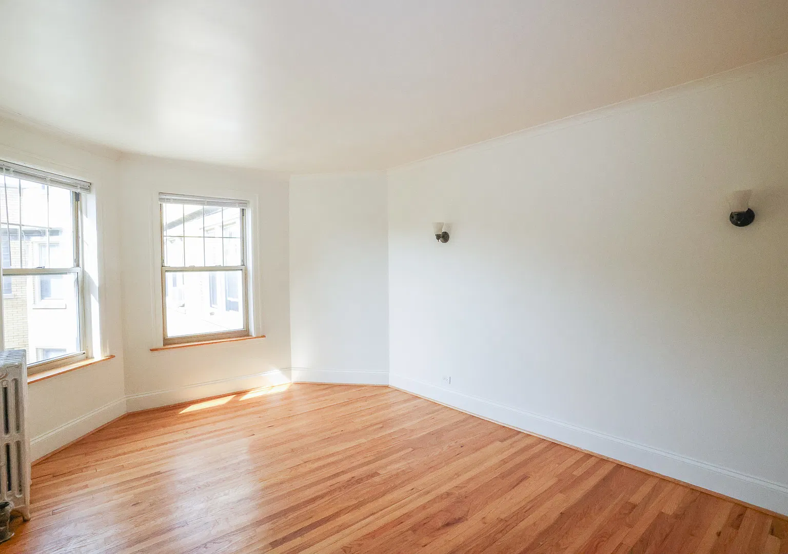 2022 W Berwyn Ave — Photo 4