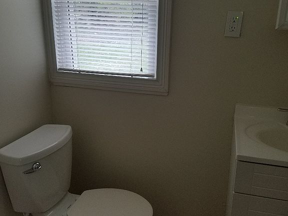 5th image of 4717 Glenshade Ave