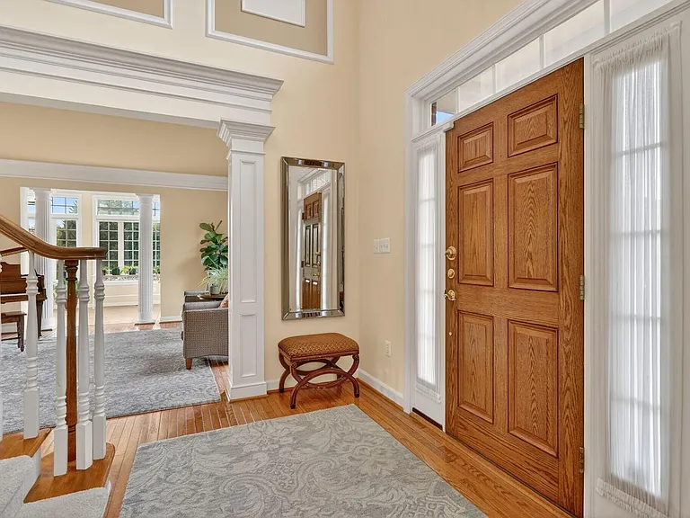 401 Hilton Head Ct — Photo 7