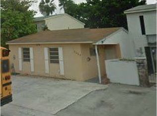 7065 W 16th Ave, Hialeah, FL 33014