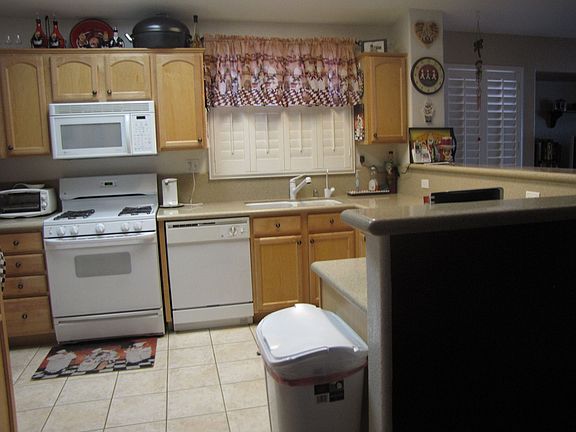 4th image of 7036 Wonderberry St