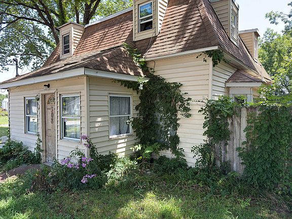 5th image of 308 N 5th Street