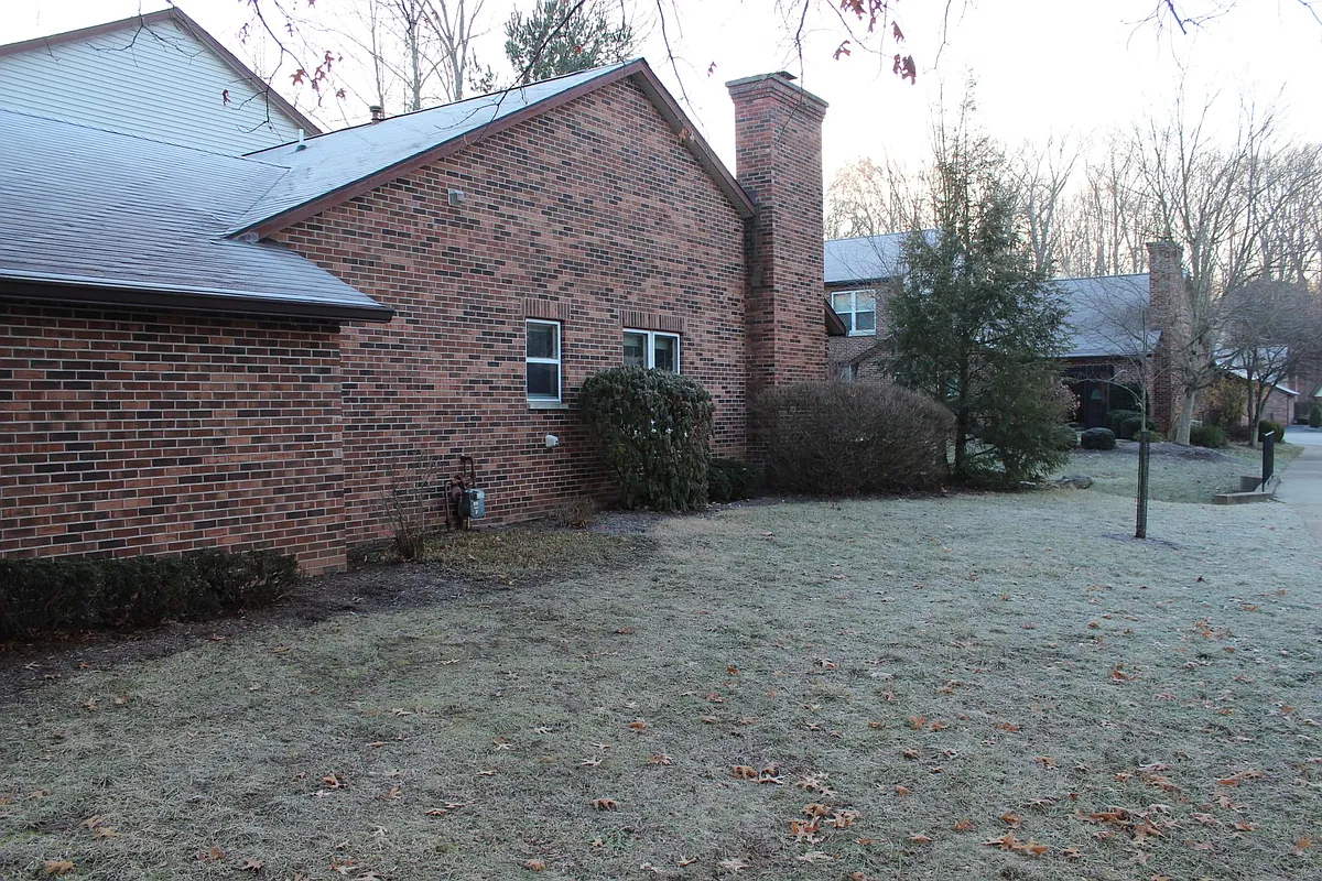 Building Photo - 2699 S McCartney Ln