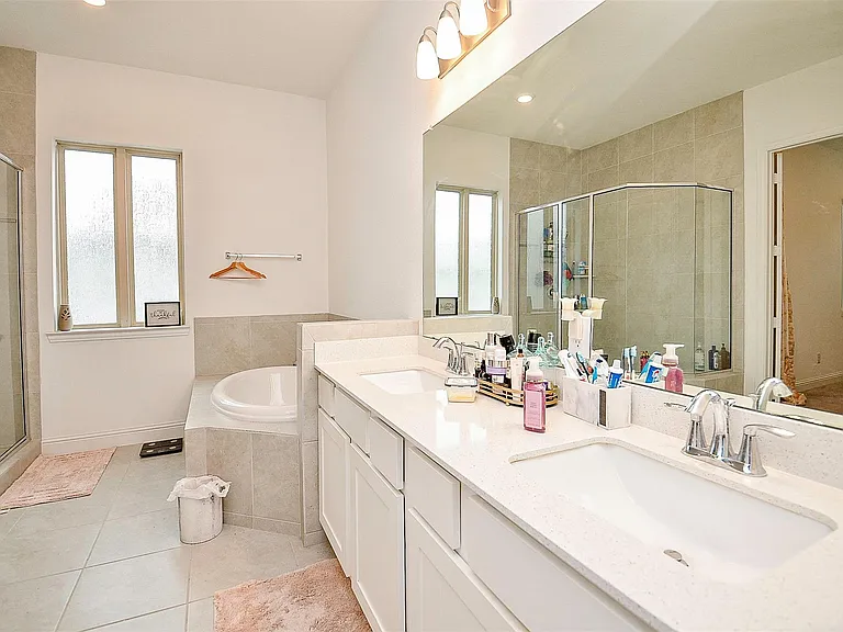 11021 Mikula Dr — Photo 28