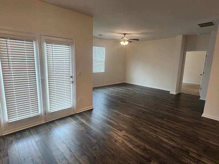 100 Alton Tucker Sr Blvd — Photo 9