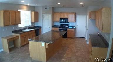 3rd image of 40845 Engelmann Oak St