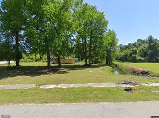 256 Carolina Dr, Saint Stephen, SC 29479