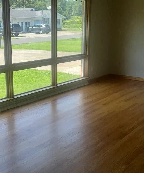 148 Fredrick Ln — Photo 2