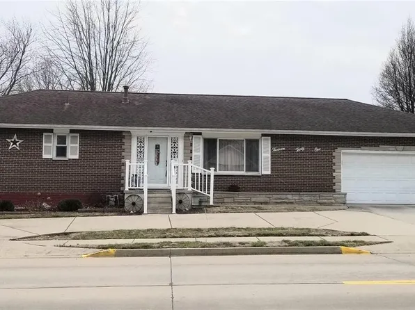 1331 W Corbin St, Bethalto, IL 62010