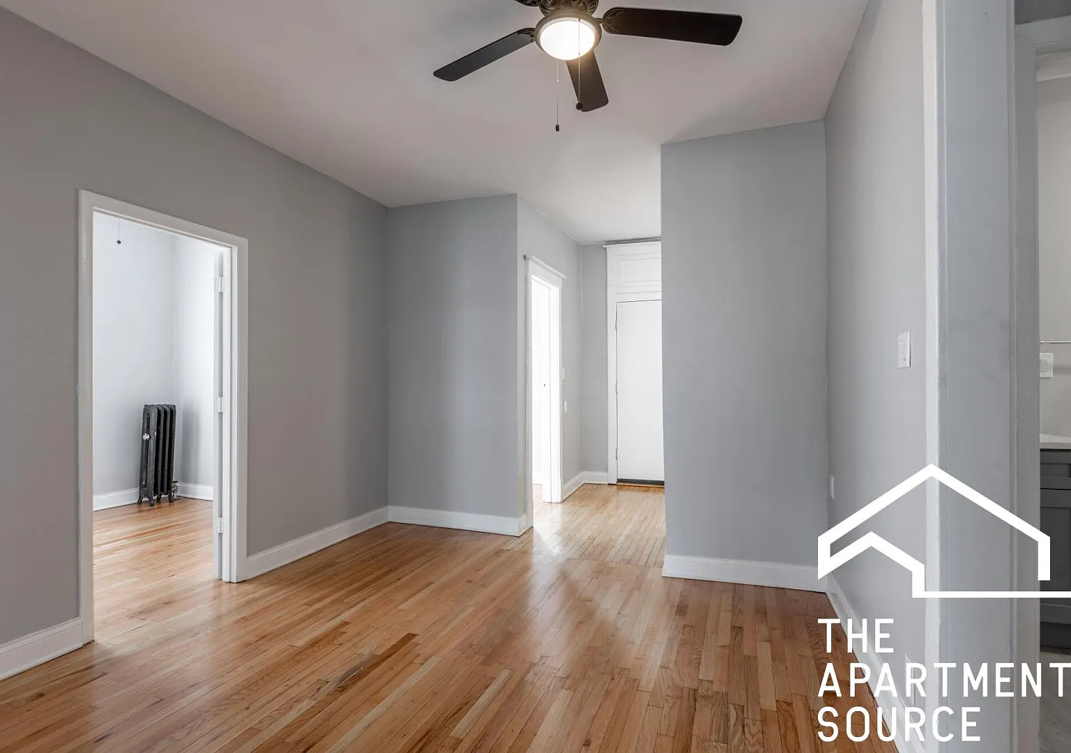 3 bed, 1200 sqft, $2,400 — Photo 4