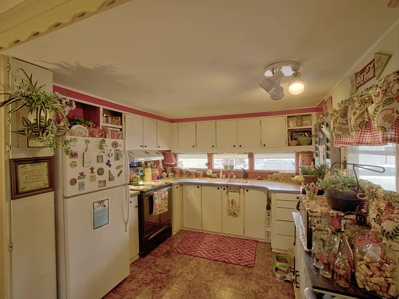 2nd image of 5215 70th Ave E #14
