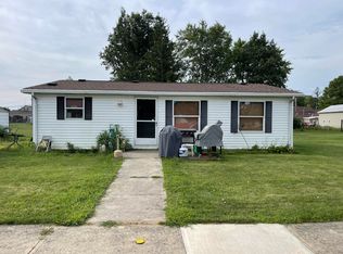 605 E College St, Jackson Center, OH 45334