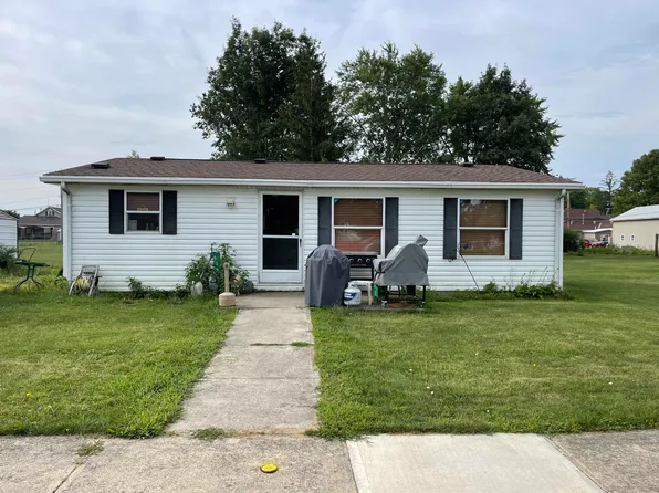 605 E College St, Jackson Center, OH 45334