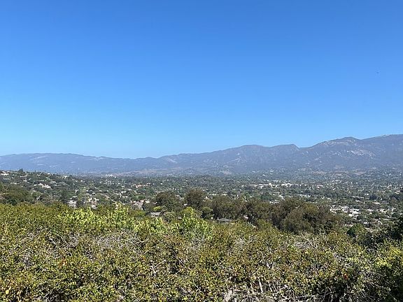 4th image of 988 Miramonte Dr APT 1