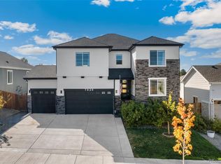 7629 S Old Hammer Way, Aurora, CO 80016