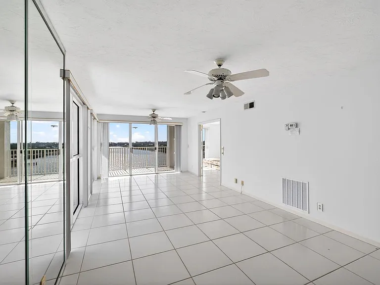 3901 S Flagler Dr #901 — Photo 5