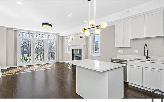 3rd image of 4824 S Evans Ave #2