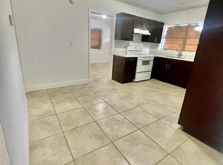 6901 NW 4th Ct, Miami, FL 33150