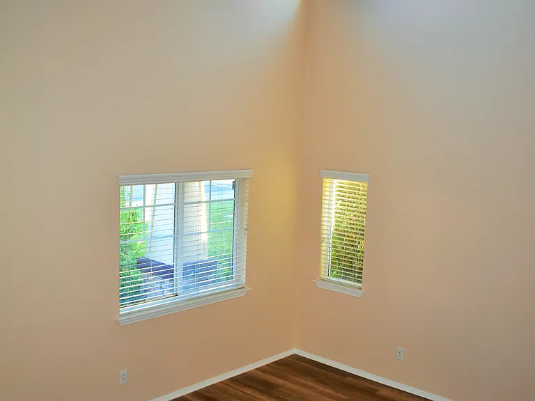 38109 Floricita St — Photo 5
