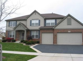 272 Camargo Ct, Vernon Hills, IL 60061