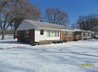 24721 Harrison St, Harrison Township, MI 48045