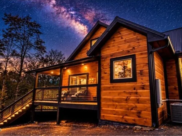 233 Cherokee Path Way, Sevierville, TN 37876