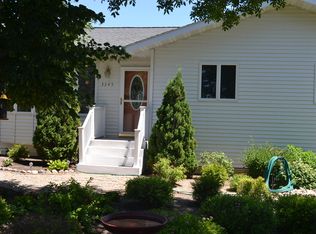 3345 5th Ave NW, Jamestown, ND 58401