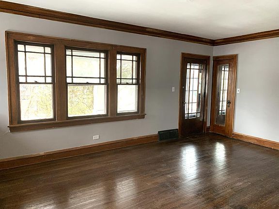 2nd image of 3320 W 126th St