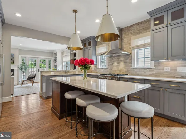 3235 Quesada St NW, Washington, DC 20015