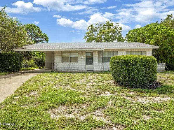 1016 W Patrick Cir, Daytona Beach, FL 32117