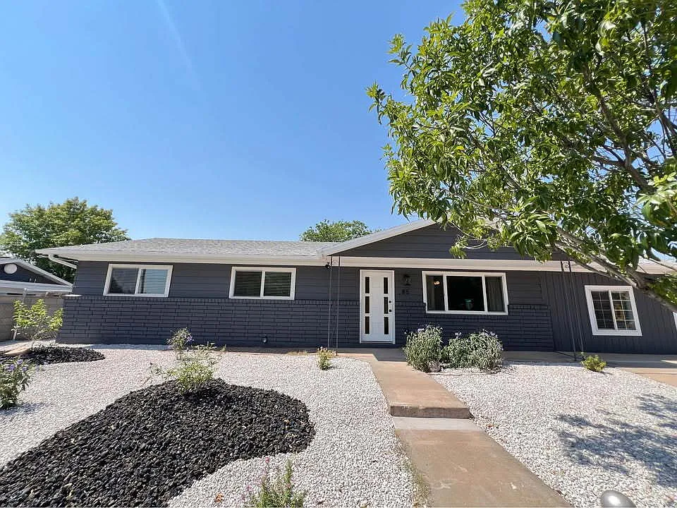 1 bed, 1.0 bath, $700 — Photo 4