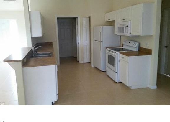 4th image of 3212 5th St
