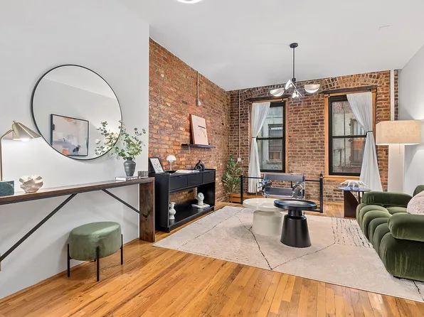 323 E 8th St #1GC, Manhattan, NY 10009