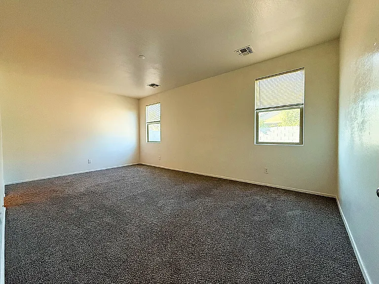 6218 W Laurie Ln — Photo 12