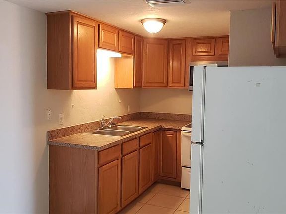 5th image of 270 Washington Ave