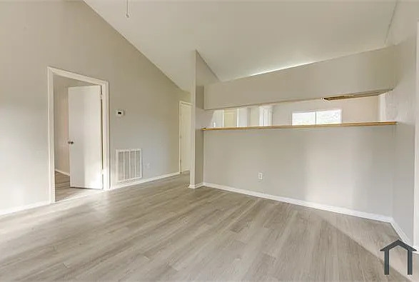 20135 Telegraph Square Ln — Photo 10