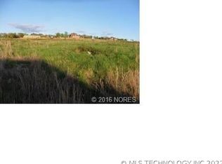 Summit Rdg, McAlester, OK 74501