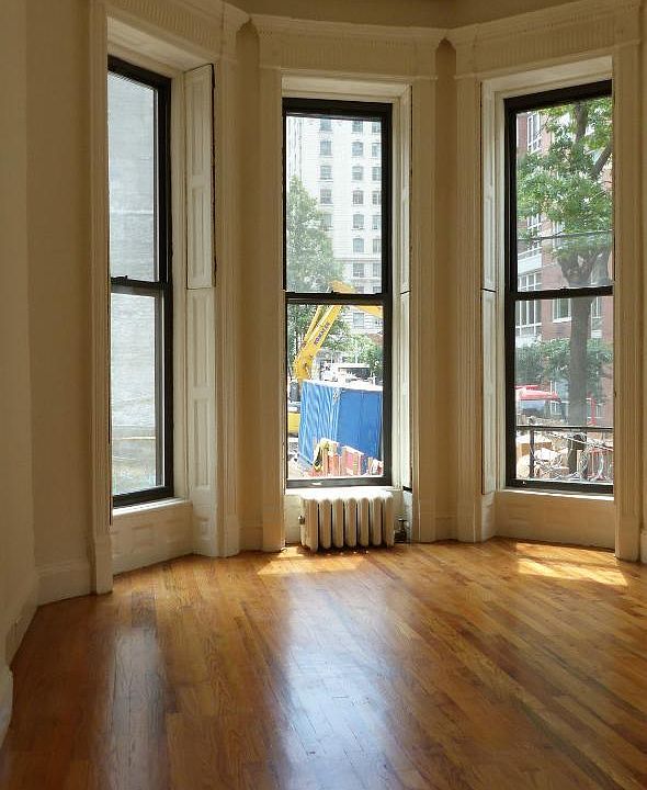 1st image of 560 W End Ave APT 2S