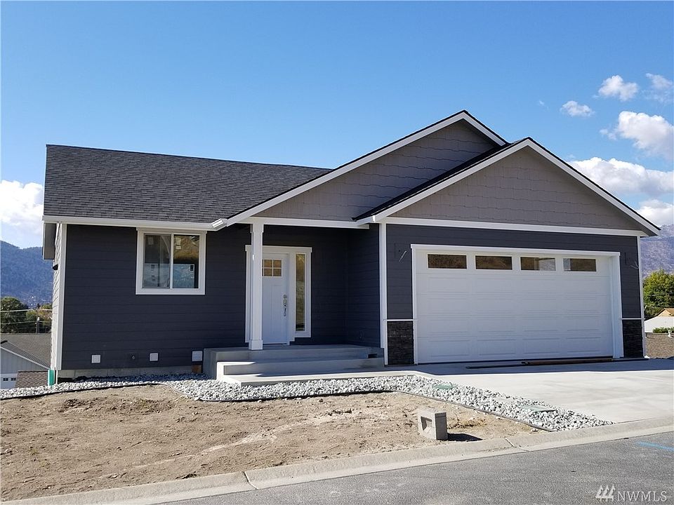 1st image of 310 Village Dr