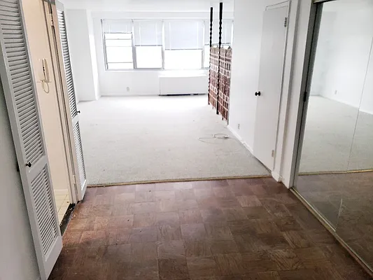 Rented by Metro Garden Realty NYC | media 43